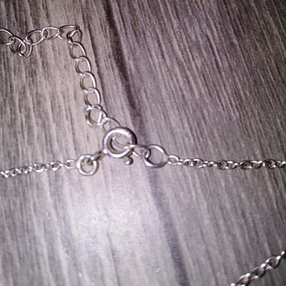 Delicate  labradorite sterling silver necklace - Picture 4 of 4